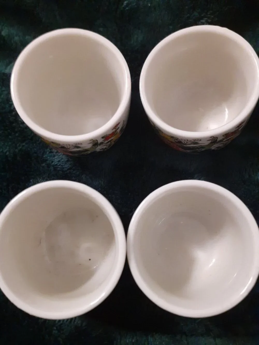 VINTAGE JAPAN HOT SAKE CUP SET OF 4 BEAUTIFUL CONDITION